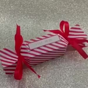 4 Pcs Christmas Surprise Money Pull Pouch: A Festive & Magical Gift