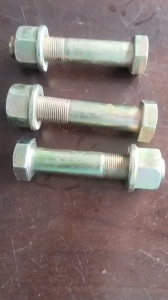 Ốc Giằng Cầu Xe Howo Thân M20 Dài 113mm Thép Cường Lực Chịu Nhiệt