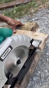 Target เลื่อย 7 นิ้ว รุ่น 589 แถมฟรี !! ใบเลื่อย 24 ฟัน ใช้ทำงานได้หลากหลาย ตัดไม้ ซอย บังใบ ตัดเข้ามูม ตัดเรียว และทำเดือย เพื่อให้คุณสามารถสร้างความสวยงามของตนเองได้ง่าย ๆ ด้วย