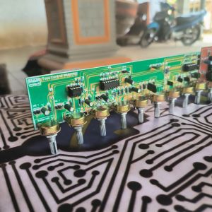 Tone Kontrol Toa Atau Corong Masjid 4 Mic Input + Freq Pemotong Bass