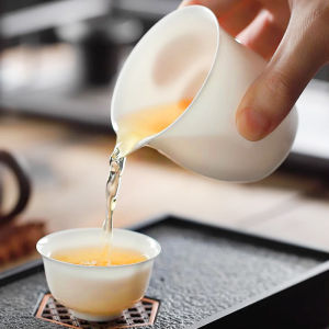 New 2025 White Porcelain Public Cup Thin Bone China Gongfu Tea Ceremony Accessories Anti-Scalding Tea Sea Public Cup for Tea Serving