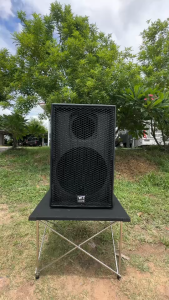 ตู้ลำโพงกลางแหลม15นิ้ว (ราคาต่อใบ) ใส่แหลมจรวด888กับปากแตร8*8นิ้ว ไม้ปาติเกิ้น ตะแกรงฉีก เป้าเสียบ ลูกยางรองกันลื่น สเปคอน งานพ่นสีระเบิด ตัดงานด้วยเครื่องCNC