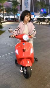 [Trợ giá] Xe máy điện trẻ em dáng Vespa cao cấp Q618/ Q518