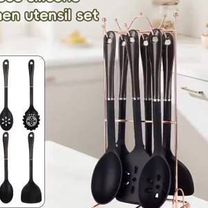Black and White Plastic Non-stick Heat-resistant Kitchen Utensils with Hanging Rack