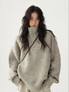 NEZAVISIY | Simple Button Decorative Thickened Fold-over Collar Knitwear