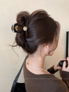 กิ๊บติดผมรูปหัวใจขนาดใหญ่สไตล์เกาหลีสำหรับผู้หญิง กิ๊บติดผมรูปฉลาม กิ๊บติดผมสไตล์เกาหลี ทรงสัมผัสหรูหรา ใหม่ล่าสุด 2025