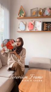 LUXURY TERARIUM OFF WHITE MAHAR WEDDING ANGGREK ORCHID