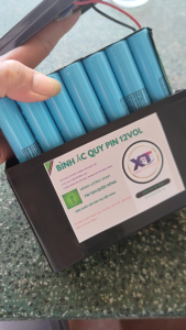 bình pin 12v 15a lắp bình phun thuốc sâu loa kéo chạy đèn quạt wifi.