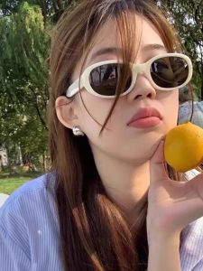 INS Influencer Picks Face-Showing Little European and American Style Oval Sun-Resistant Sunglasses Womens Fashionable UV-Proof American Retro Sunglasses