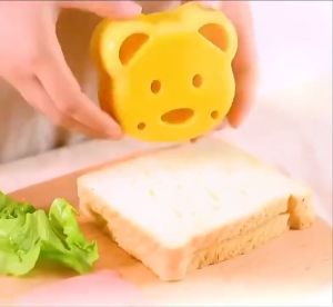 Cetakan Pemotong Roti Sandwich Karakter Untuk Alat Dapur Sandwich DIY Bentuk Kelinci Kucing Beruang PST