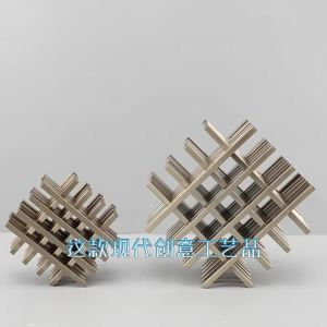 MOLORE | Geometric Creative Metal Grid Decorative Item