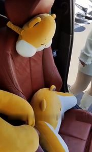Gối Tựa Lưng Gối Chữ U Trên Xe Ô Tô Hình Chú Chó Shiba Mũm Mĩm Đáng Yêu