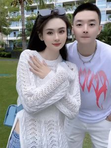 Womens Hollow out Ice Silk Knitted Top Summer New Fashion Design Air Conditioning Sun Protection Long Sleeve Regular Length