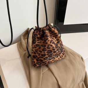 Y2K Spicy Girl Style Small Crossbody Phone Bag Leopard Print Canvas Womens Unique Design Bag Fashionable And Stylish