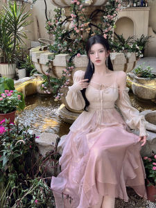 ชุดเดรสยาวคอวีแขนยาวสไตล์เจ้าหญิงหวานและเผ็ดร้อนพร้อมขอบลูกไม้ ชุดเดรสยาวคลุมเข่าสไตล์เกาหลีสำหรับฤดูร้อน