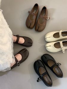 French Vintage Mary Jane Split Toe Flat Shoes Soft Sole Comfortable Walking for Women Spring Korean Style Design Leather Mary Jane Shoes