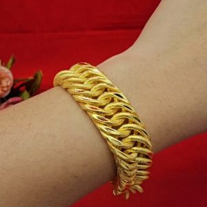 สร้อยข้อมือทองลายเลสก้างปลา พ่นทรายตัดลาย ความยาว 7.7 8 นิ้ว เทียบเท่า 5 บาท ใส่แทนของจริง ชุบทอง เลสบิดยุ่ง แฟชั่น