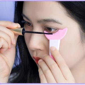 Alat Bantu Aplikator Maskara / Alat Bantu Makeup Stensil Cetakan Eyeliner