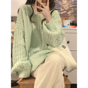 เสื้อไหมพรมลายเกลียวสีเขียวสำหรับผู้หญิงเสื้อผ้าถักคอวีวินเทจสไตล์ญี่ปุ่นมีดีไซน์นิยมในคนกลุ่มหนึ่งสไตล์ลำลองทรงหลวมใส่ด้านนอกสำหรับฤดูใบไม้ร่วงและฤดูหนาว