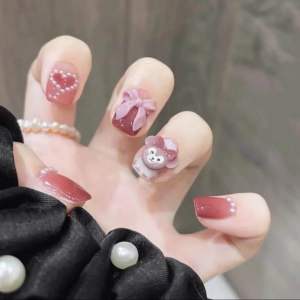 Set 24 Móng Tay Giả Kèm Keo Dán