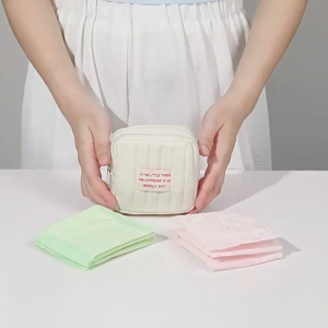 กระเป๋าใส่ผ้าอนามัย แบบพกพา มีซิป ลายการ์ตูน มีความจุขนาดใหญ่ สไตล์แฟชั่น สำหรับผู้หญิง