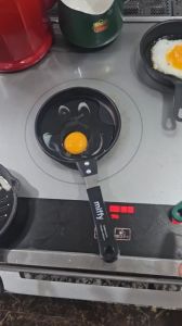 Bộ chảo mini chiên trứnglàm bò bít tếtkhuôn làm bánh dùng trong tất cả các bếp kể cả bếp từ .( 12cm 14cm)sản xuất tạ