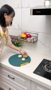 Rổ lưới sắt treo tường nhà tắm nhà bếp đựng vật dụng nhỏ không cần khoan đục tiện lợi