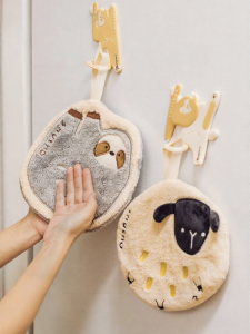 SHUEHO | Coral Velvet Cute Thick Hanging Towel