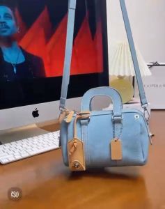 In trends boston pu material sling bag