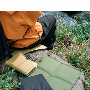 Outdoor folding seat cushion portable waterproof thickened moisture-proof floor mat for hiking trekking picnic camping