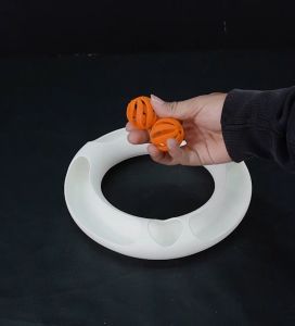 Mainan Kucing Interaktif Track Ball / Spinning Ball