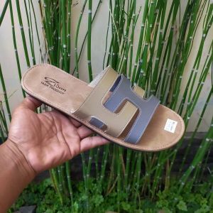 Sandal Kulit Wanita Sandal Slop Slide Flat Nonslip Motif Kombinasi