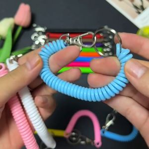 Satu Keluarga Gantungan Kunci Motor Spiral C1249 Keychain Spiral Gantungan Konci Spring Anti Hilang
