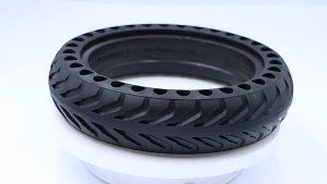 อุปกรณ์เสริมล้อสกูตเตอร์ไฟฟ้า ล้อยางตัน  8.5นิ้ว รุ่นM365/PRO ซับแรงกระแทก