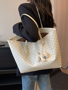 Large Capacity Womens Shoulder Bag 2026 New Fashion Versatile High-End Texture Handbag for Class Commuting Tote Bag