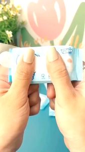 Khăn Giấy Ướt Mini Dễ Thương Bỏ Túi Tiện Lợi Thân Thiện Với Cả Làn Da Em Bé.