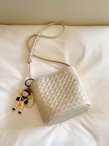 Chio’2nd | Pearl Whisper Tote Bag