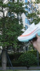 Original Mens and Womens Marathon Air Cushion Running Shoes Thick-soled Light Running Shoes Breathable Sports Shoes Chunky Sneakers