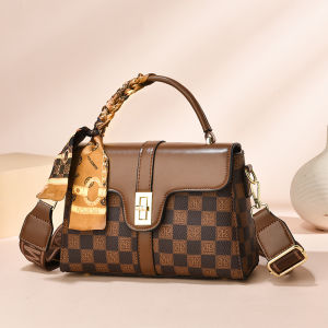 Trendy Small Womens Handbag 2025 New Large Capacity Single Shoulder Crossbody Square Bag High-End Sensation PU Printed Bag