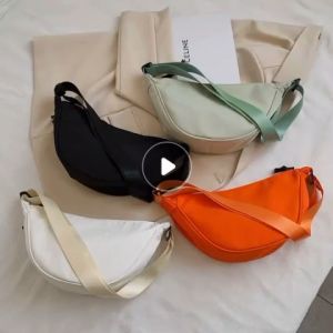 Plain Colour Crossbody Sling Bag Korean Stylish Bag Messenger Bag | Dumpling Bag|Nylon Bag|Medium size large capacity | Suitable for Shopping Tuition Bag | College Student Famous Bag | Female Student Bag Fashion Bag | Beg Fashion Perempuan | 时尚学生包