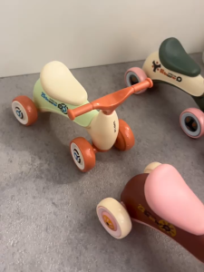 Heabety v1Pcs Simulation Mini Cute Kids Balance Car Four-wheeled Baby Sliding Scooter Ornament Creative Assembly Childrens Car Toy Gift