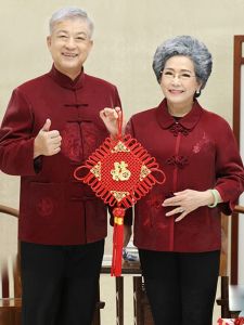 ผู้ชายสไตล์จีน ฤดูหนาว เสื้อแจ็คเก็ต เสื้อโค้ท วันเกิดคุณปู่ 80 ปี ผ้าฝ้าย ชุดเสื้อผ้า Non-iron Treatment ผ้าถัก