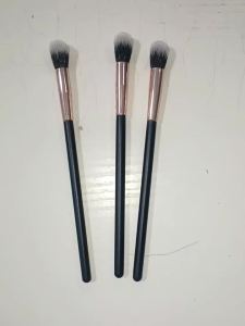 3Pc Eye Makeup Brushes Set Soft Synthetic Hair Eyeshadow Blending Brushes Precise Pigment Pickup for Eyeshadow Crease Highlighte