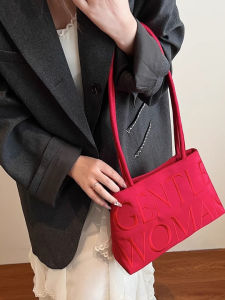 กระเป๋าสะพายไหล่ทรงสี่เหลี่ยมเล็กสีแดง ความจุขนาดใหญ่ กระเป๋าสะพายไหล่แบบลำลองสำหรับเด็กผู้หญิง สไตล์อเมริกัน กระเป๋าถือหนังผสม