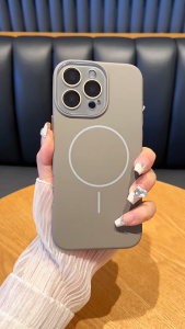 เคสโทรศัพท์แม่เหล็ก ซิลิโคนเหลว สำหรับ iPhone 11 12 13 14 15 16 ProMax ป้องกันเลนส์กล้อง กันกระแทก