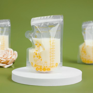 PE Giraffe Breast Milk Storage Bags 250ML 30pcs/60 pcs per Pack Pre-Stick Labels BPA Free Leakproof