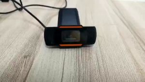 WEB01 - Kamera Web USB Terlaris 720P untuk E-Commerce & Streaming