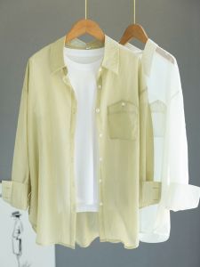 เสื้อเชิ้ตผู้หญิงผ้าไหม Lycocell บาง กันแดด สีเขียวอ่อน ดีไซน์เก๋ไก๋ เสื้อคลุมกันหนาวฤดูร้อน เสื้อเชิ้ตผู้หญิงคอโปโลแขนยาว