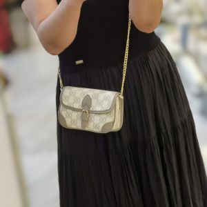 Fashionable Versatile Womens Crossbody Bag Omicron Square Chain Shoulder Bag British Style Print Soft Casual Magnetic Buckle