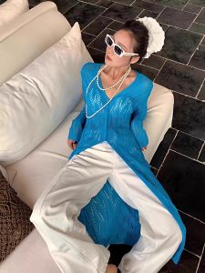 เสื้อคาร์ดิแกนถักแขนยาวแบบหลวมๆ ป้องกันแสงแดดสไตล์เกาหลี ทรงหลวมๆ สำหรับใส่ไปทำงานในฤดูใบไม้ร่วง 2025